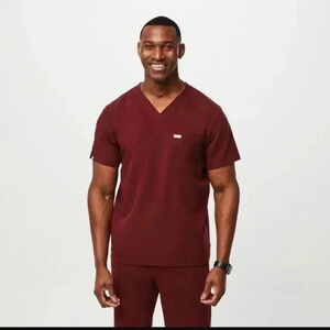 Figs Leon Three-Pocket Scrub Top